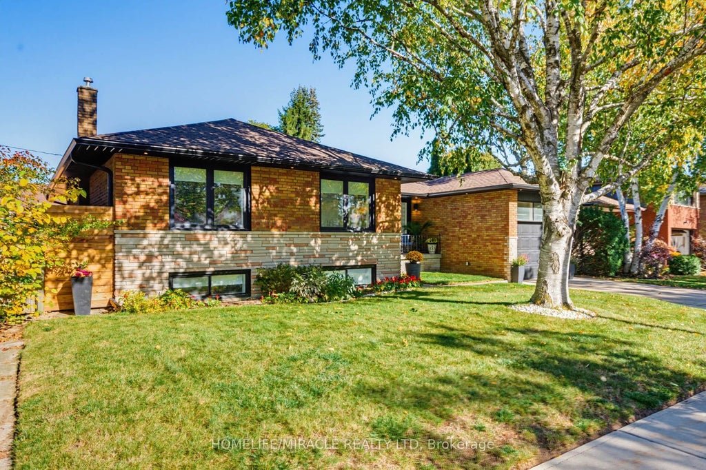 Photo of 8 Laurelwood Crescent, Toronto, ON M9P 1L5 (MLS # W14115222)