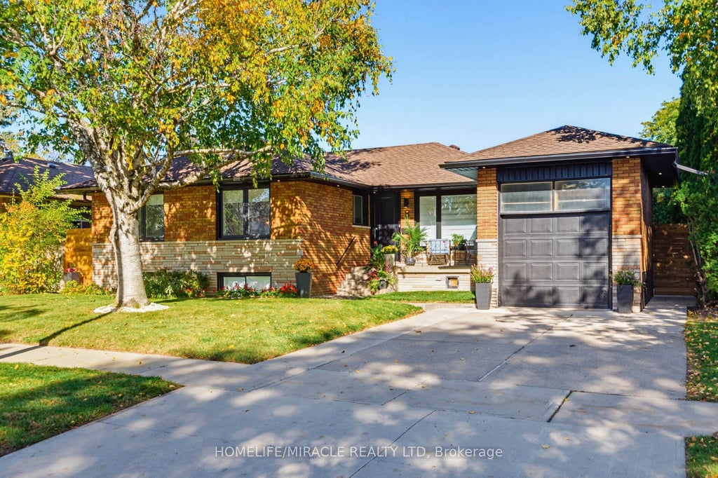 Photo of 8 Laurelwood Crescent, Toronto, ON M9P 1L5 (MLS # W14115222)