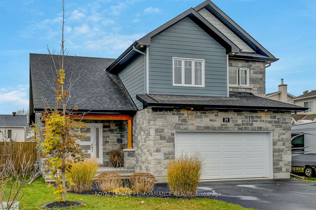 Photo of 29 Meadowlark Street, Russell, ON K4R 0B8 (MLS # X12750952)