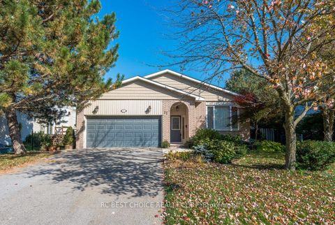 11 Emily Carr Street Markham ON L3R 2K3