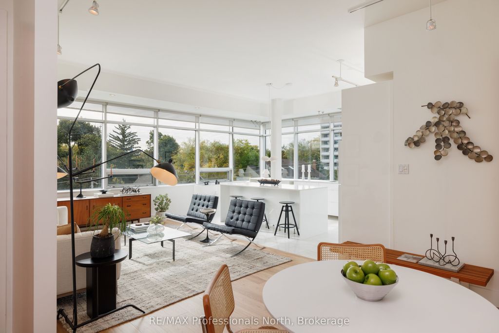 Photo of 562 Eglinton Avenue E #404, Toronto, ON M4P 1P1 (MLS # C12467106)