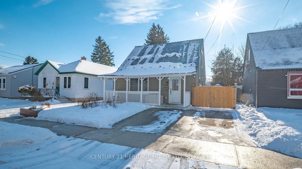 Photo of 80 Aberdeen Avenue, Brantford, ON N3S 1S1 (MLS # X12717180)