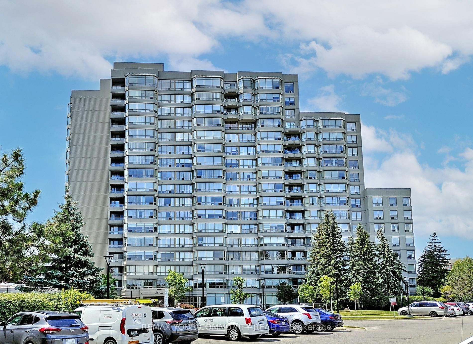 7 Townsgate Drive 514