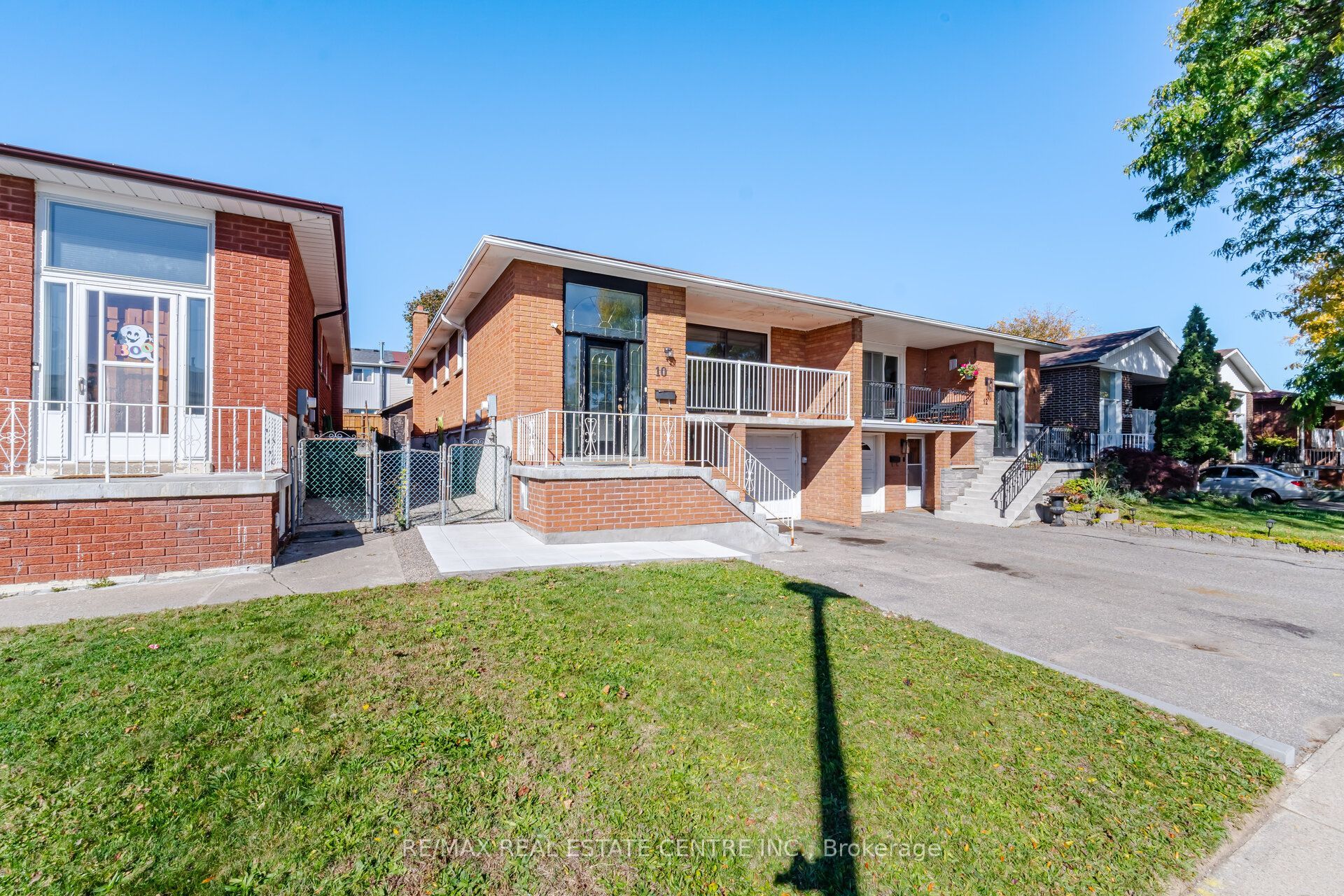 10 Major Oaks Drive