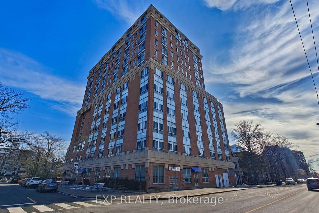 Photo of 15 Maplewood Avenue #PH6, Toronto, ON M6C 4B4 (MLS # C12418182)
