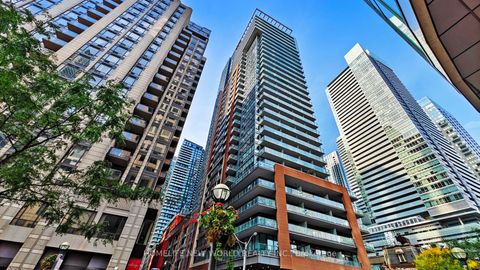 8 Mercer Street 1706 Toronto ON M5V 0C4