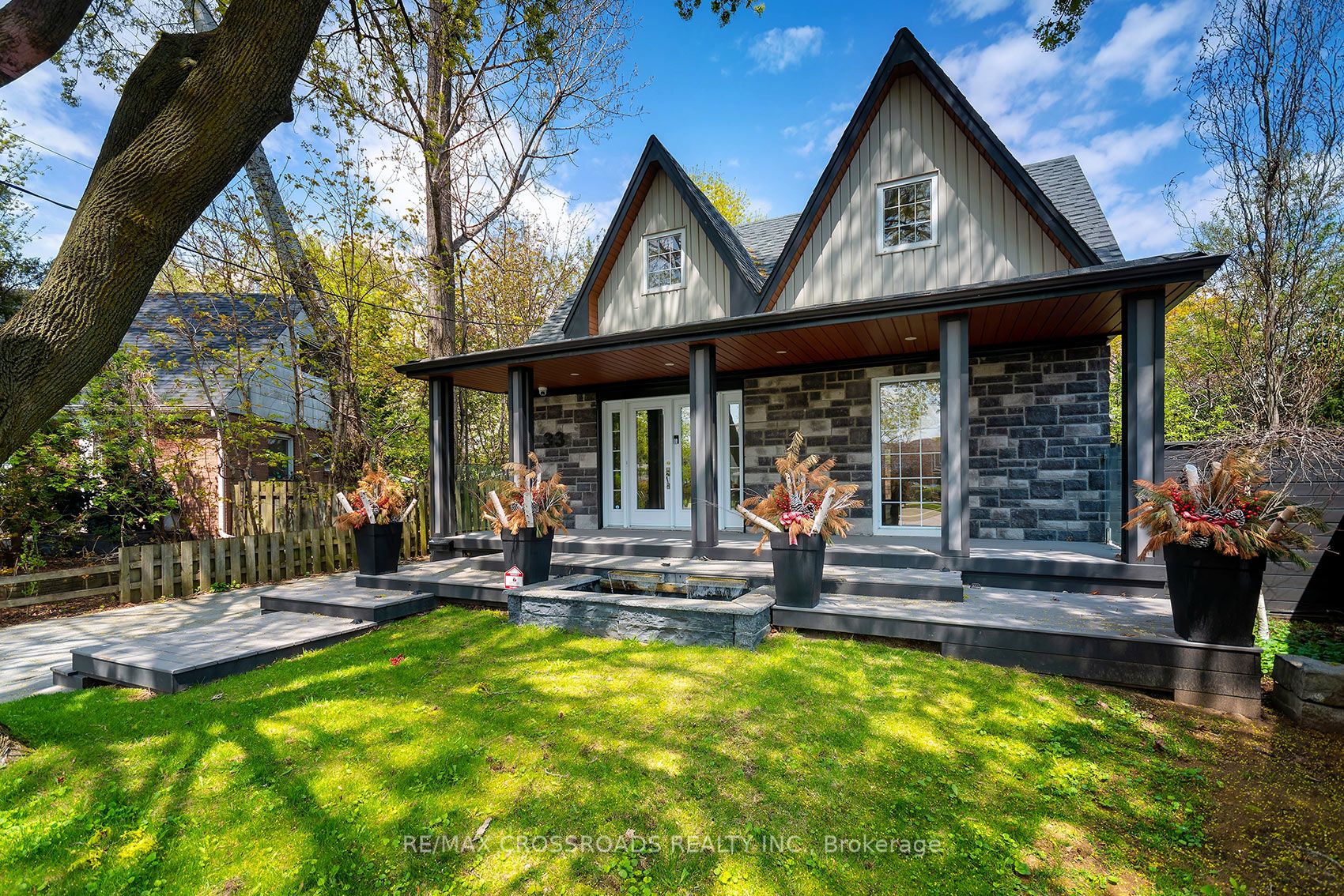33 Norfolk Avenue