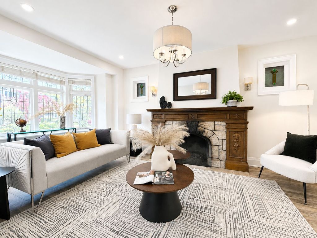 Photo of 256 Bedford Park Avenue, Toronto, ON M5M 1J5 (MLS # C13117078)
