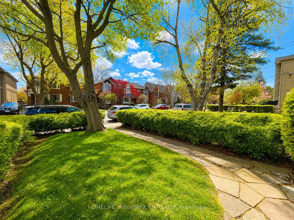 Photo of 256 Bedford Park Avenue, Toronto, ON M5M 1J5 (MLS # C13117078)