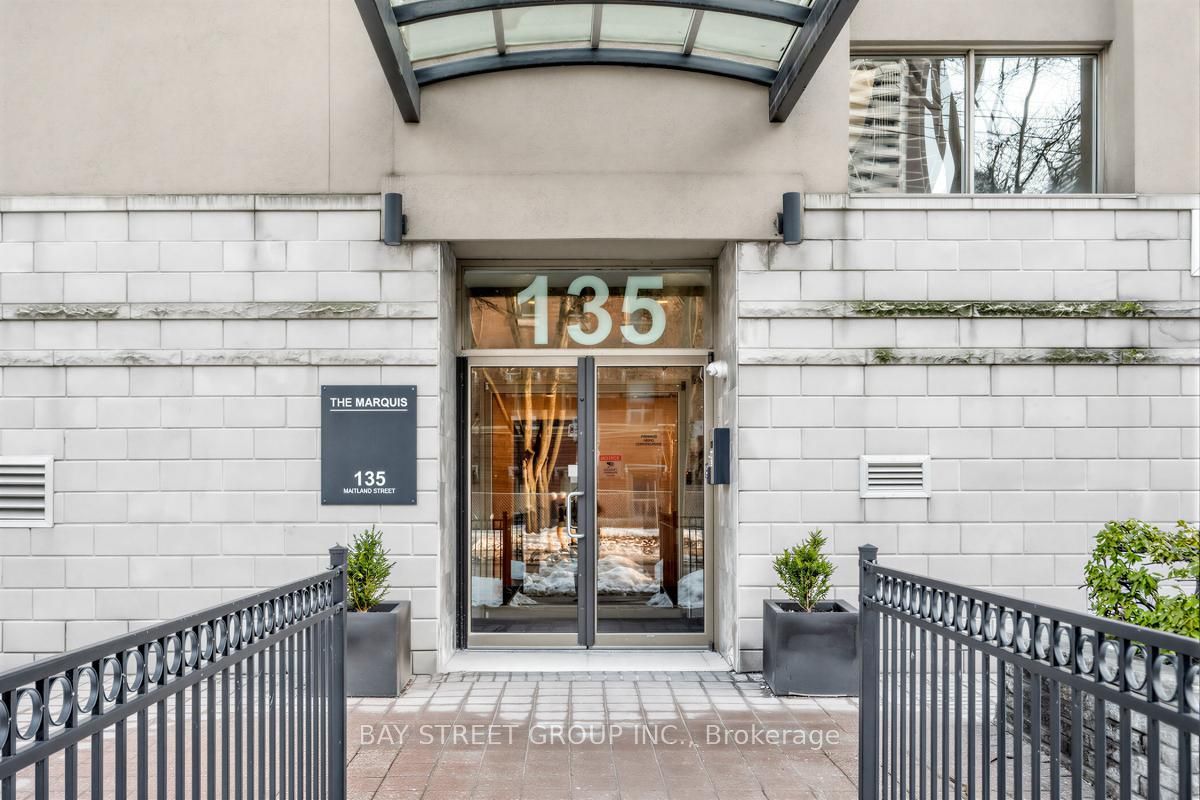 135 Maitland Street 502