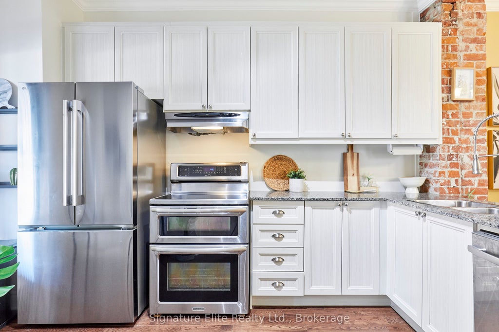 Photo of 340 Pacific Avenue, Toronto, ON M6P 2R1 (MLS # W13763188)