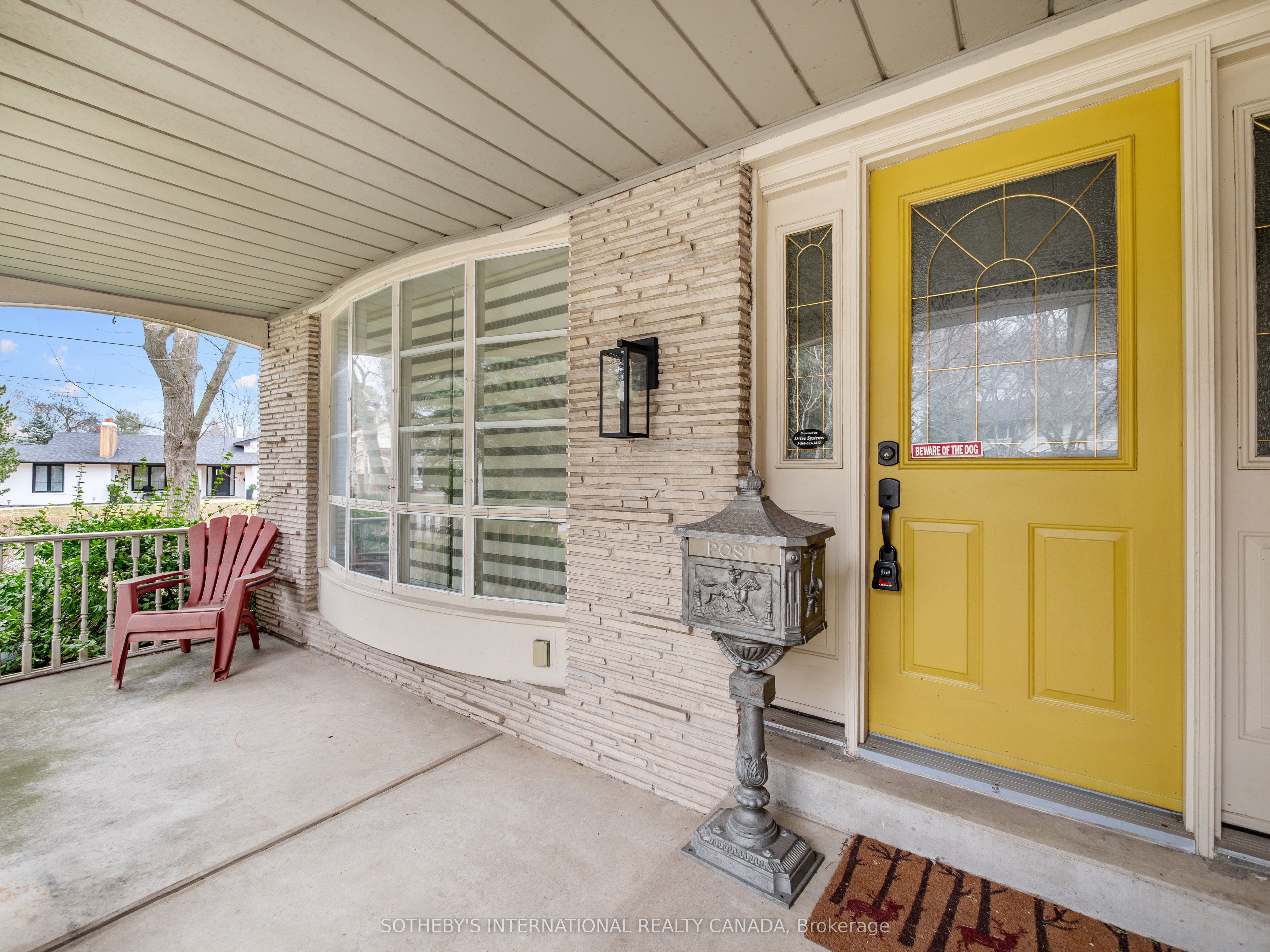 1601 Calumet Place