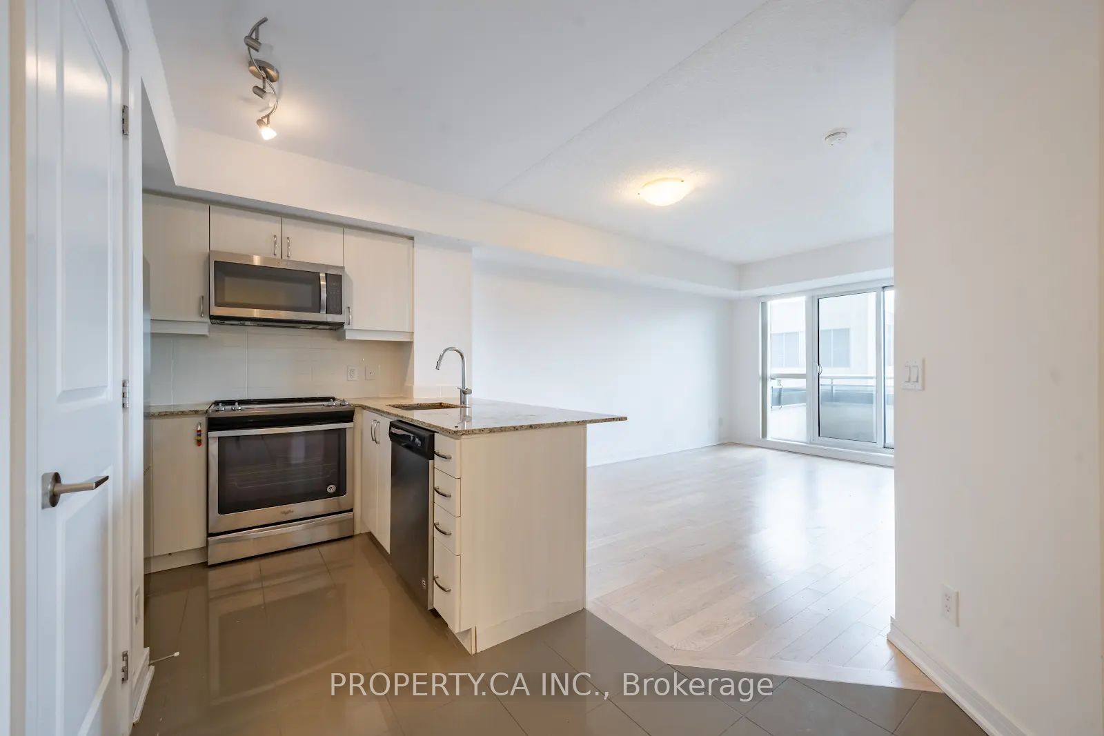 9205 Yonge Street S 1210