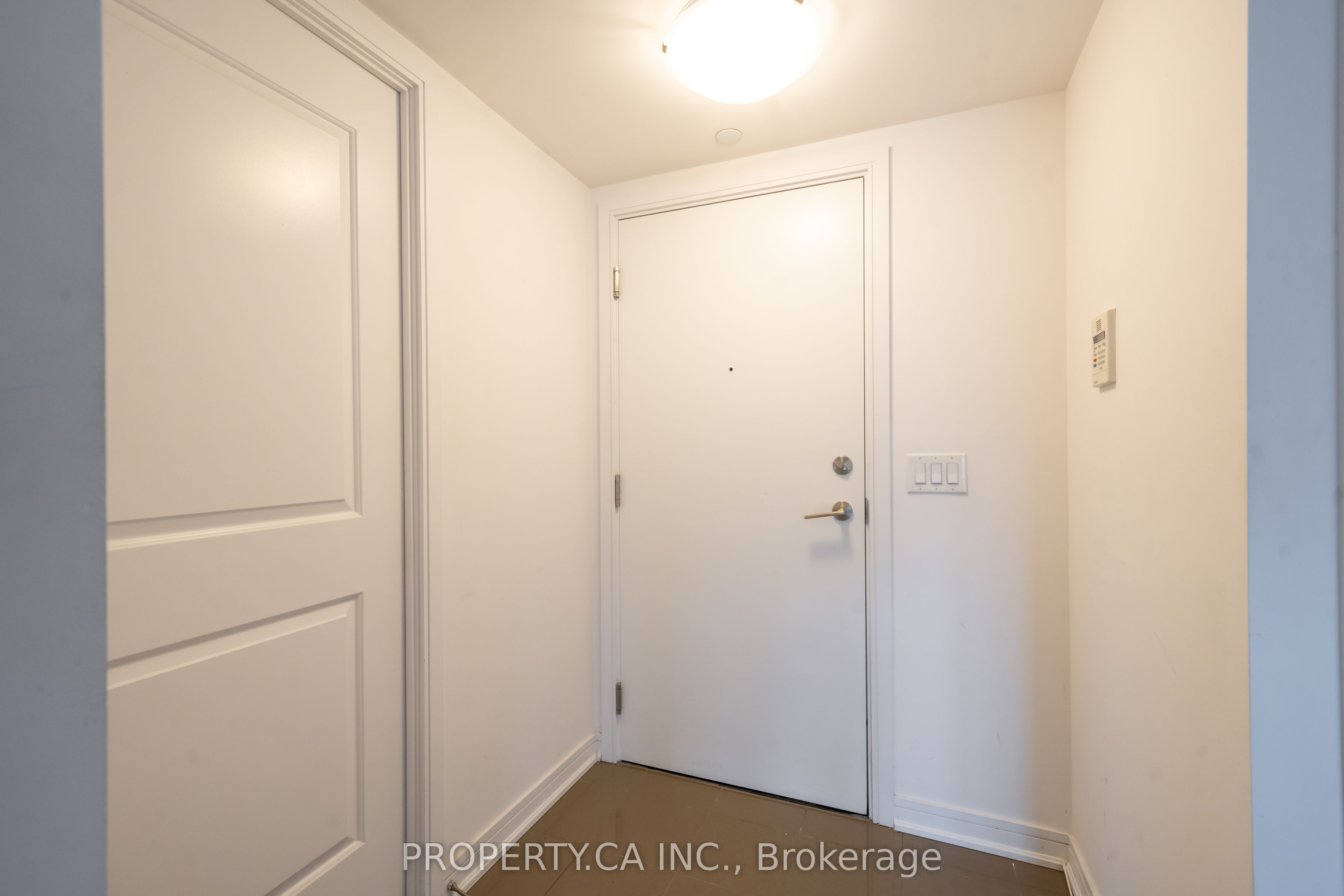 9205 Yonge Street S 1210