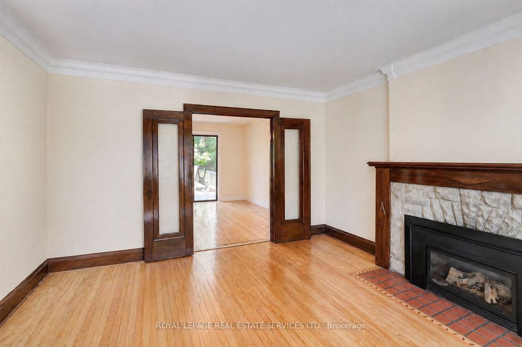 Photo of 21 Lorindale Avenue, Toronto, ON M5M 3C3 (MLS # C13049480)