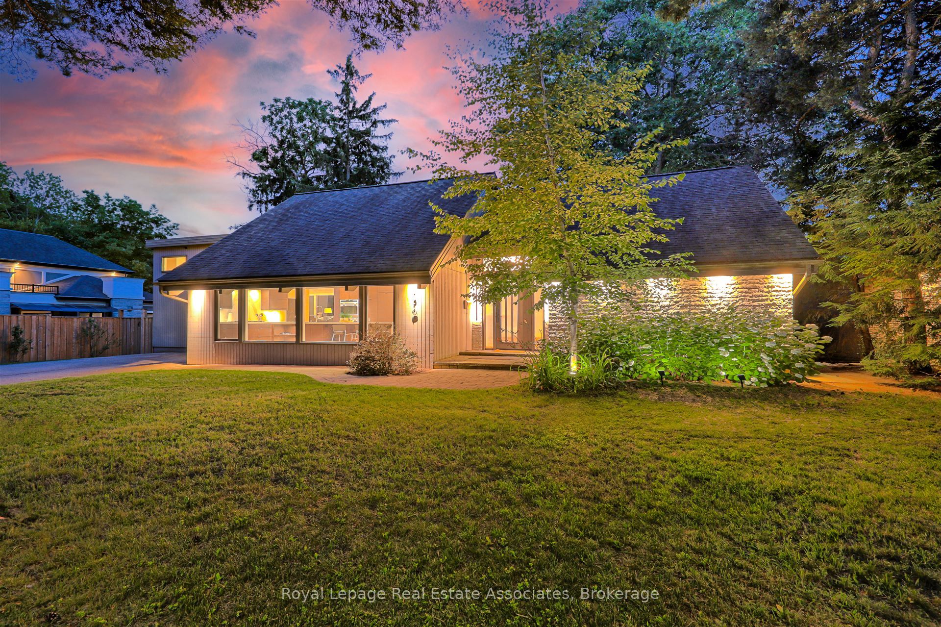 1510 Point O Woods Road