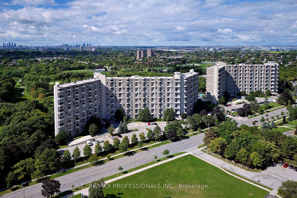 Photo of 284 Mill Road #E8, Toronto, ON M9C 4W6 (MLS # W12374739)