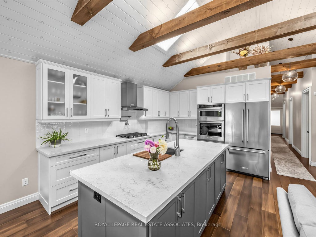 Photo of 41 Ringley Avenue, Toronto, ON M8Y 1P3 (MLS # W13844434)