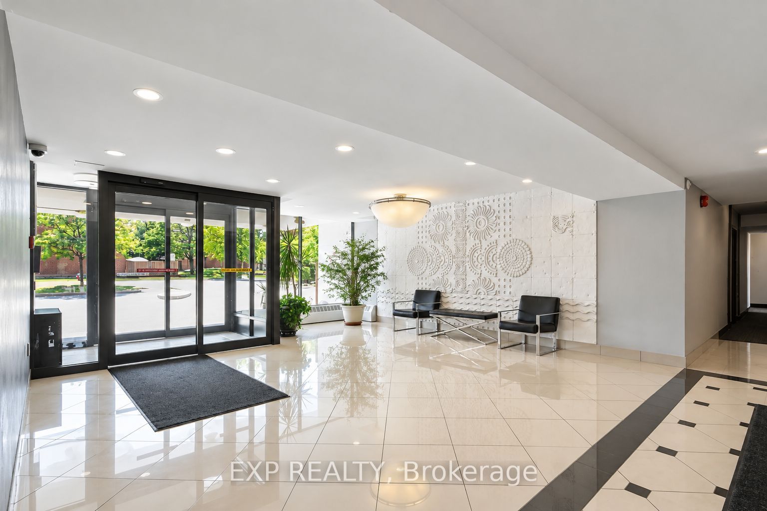 2301 Derry Road W 105