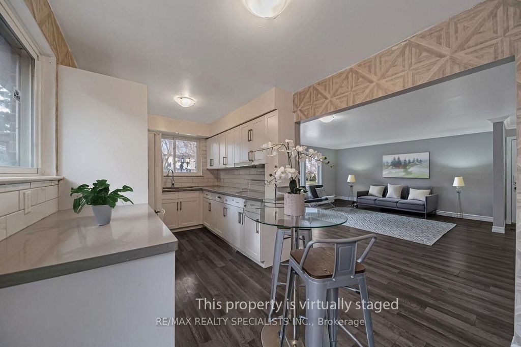 Photo of 83 Watson Crescent, Brampton, ON L6W 1E5 (MLS # W12491896)