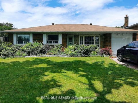 70 Southdale Drive Markham ON L3P 1J8