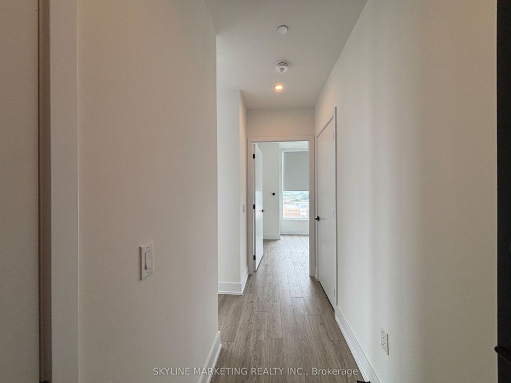 Photo of 2450 Old Bronte Road #631, Oakville, ON L6M 4J2 (MLS # W13060964)
