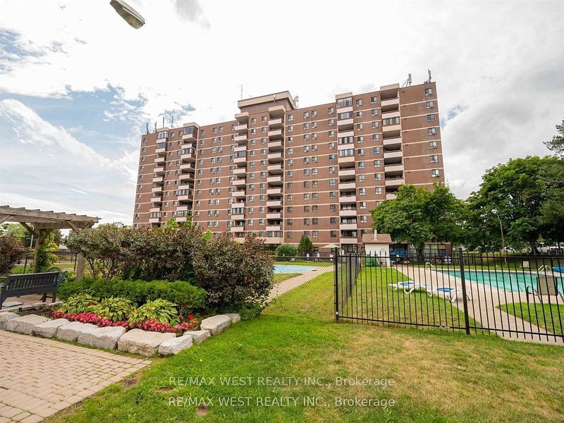 1615 Bloor Street 411