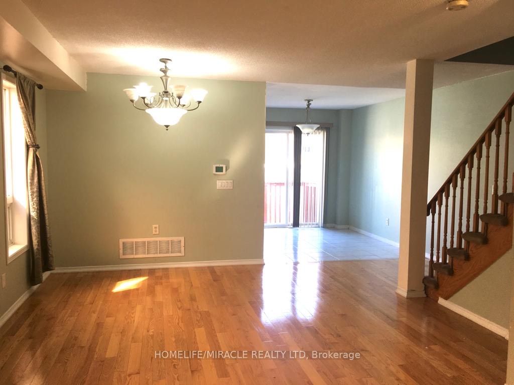 581 Garden Walk Upper