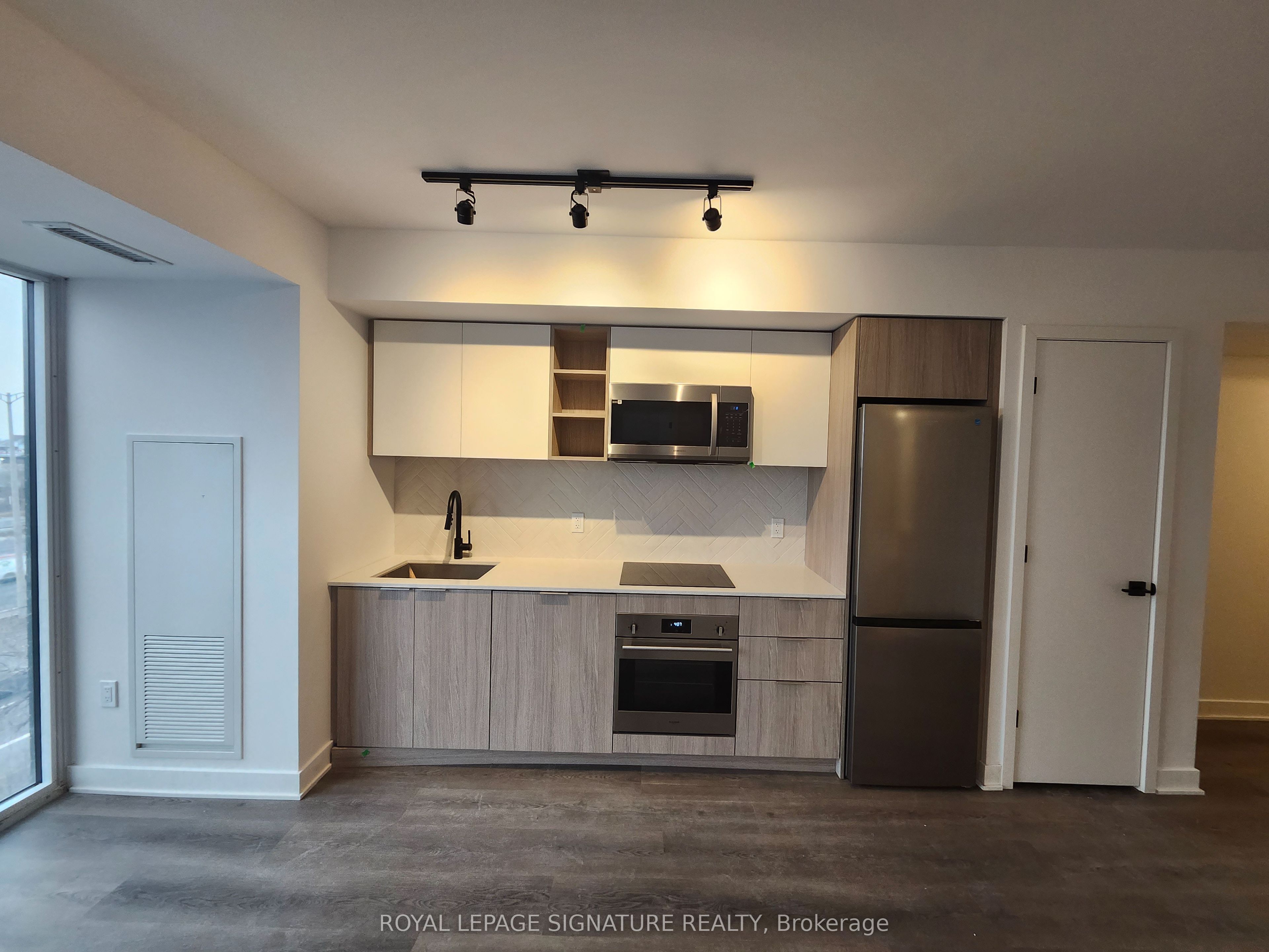 36 Zorra Street All inclusive 429