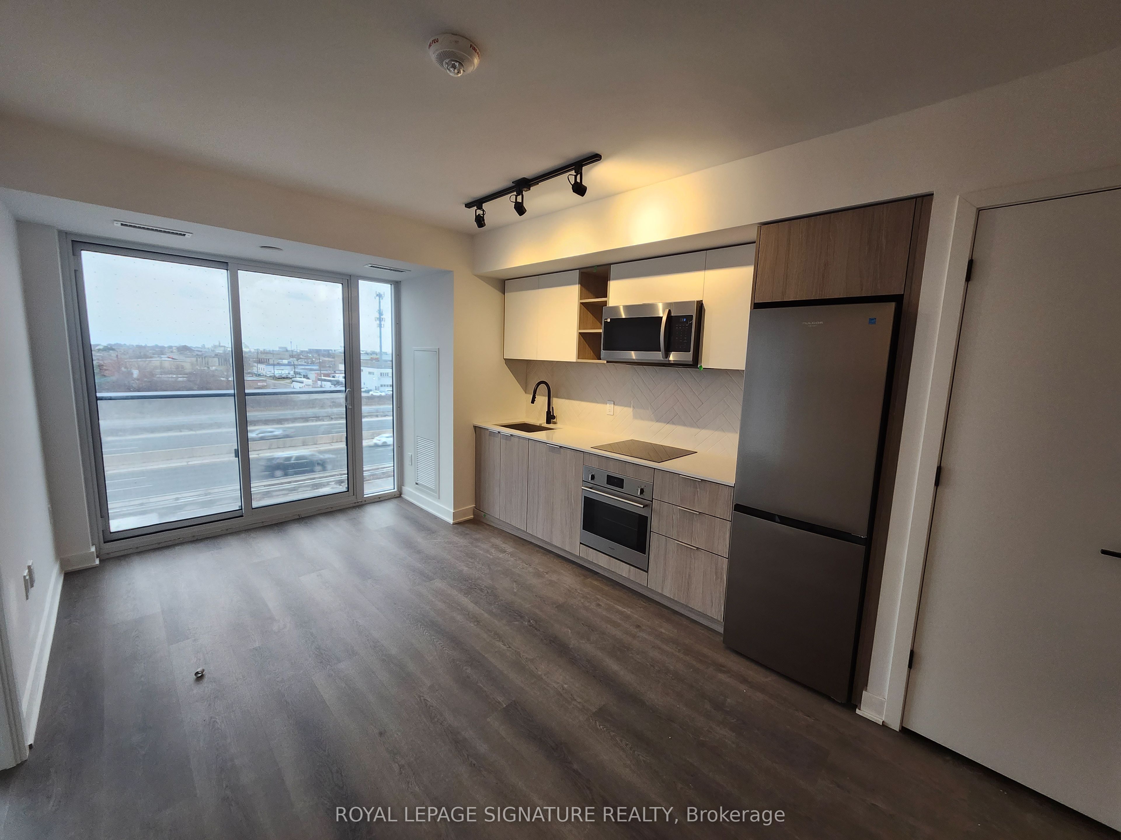 36 Zorra Street All inclusive 429