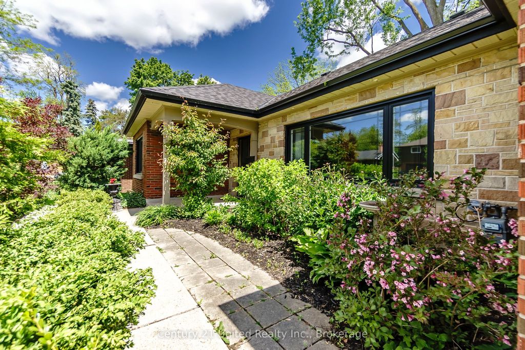 Photo of 1306 Hazeldean Avenue, Peterborough, ON K9J 5Z4 (MLS # X13228474)