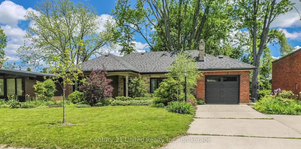 Photo of 1306 Hazeldean Avenue, Peterborough, ON K9J 5Z4 (MLS # X13228474)