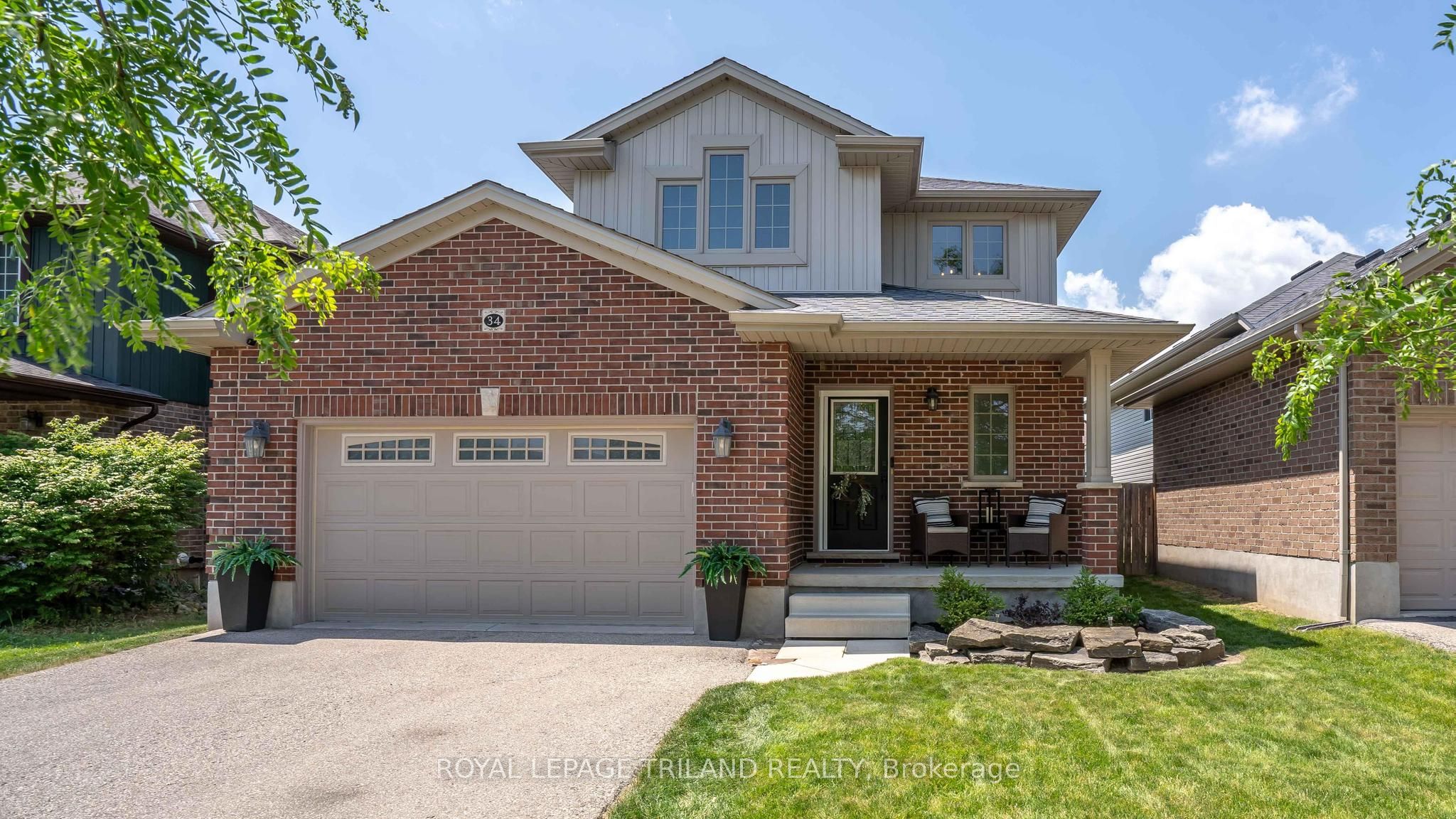 Photo 1 of 41 — 34 PINE VALLEY Drive, St. Thomas, ON N5P 0A9