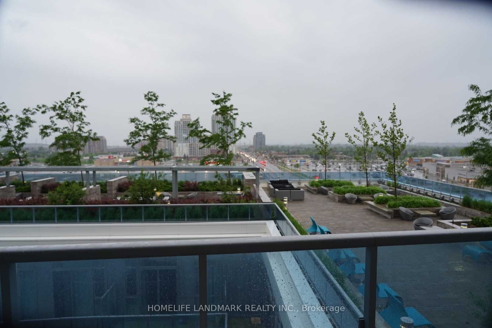 9471 Yonge Street 920