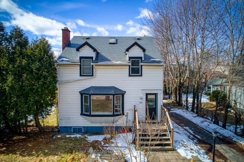 142 Ewen Road Hamilton ON L8S 3C7