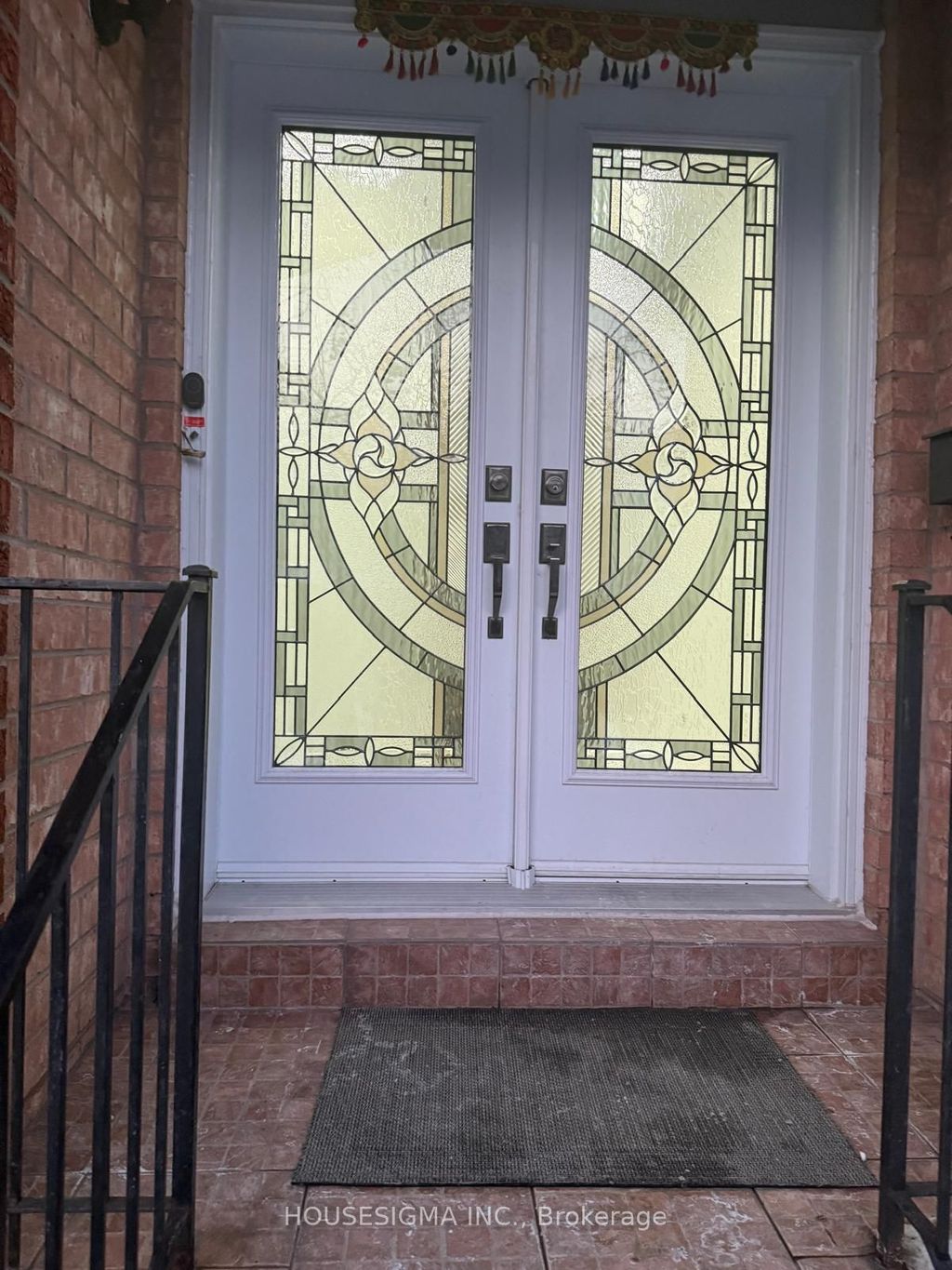 Photo of 3 Sinclair Court, Brampton, ON L6X 4P5 (MLS # W12767676)