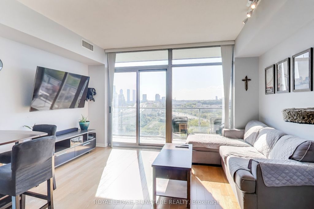 Photo of 105 The Queensway N/A #1207, Toronto, ON M6S 5B5 (MLS # W12447569)