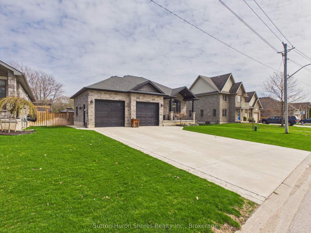 Photo of 345 Ray Street, Saugeen Shores, ON N0H 2C1 (MLS # X13076820)