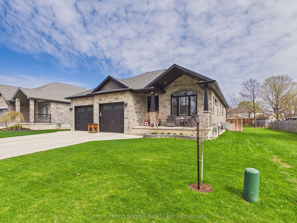 Photo of 345 Ray Street, Saugeen Shores, ON N0H 2C1 (MLS # X13076820)
