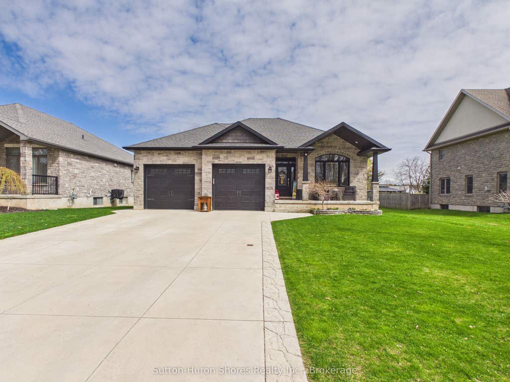 Photo of 345 Ray Street, Saugeen Shores, ON N0H 2C1 (MLS # X13076820)