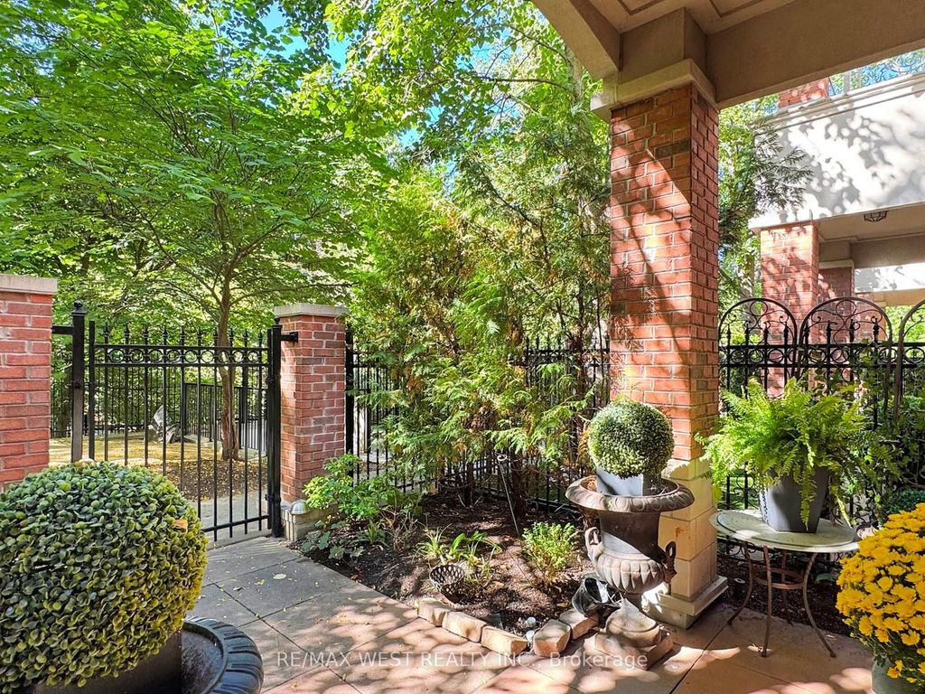 Photo of 20 Burkebrook Place #Th 14, Toronto, ON M4G 0A1 (MLS # C12441181)