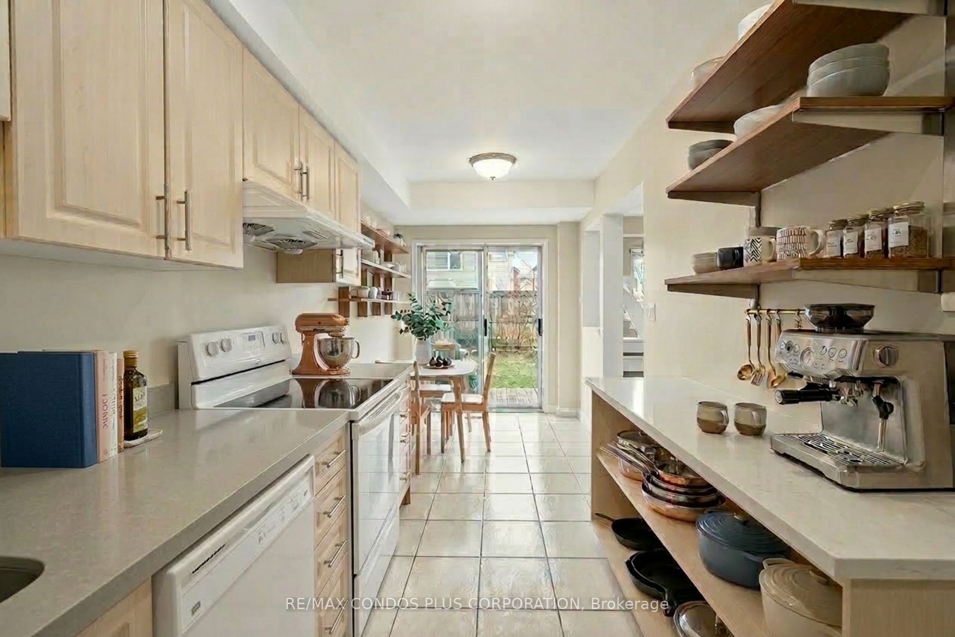 2945 Thomas Street 62