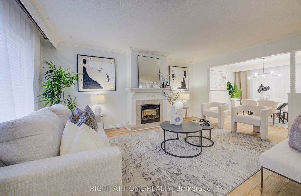 Photo of 127 Vintage Crescent, Kitchener, ON N2P 1L1 (MLS # X12654396)