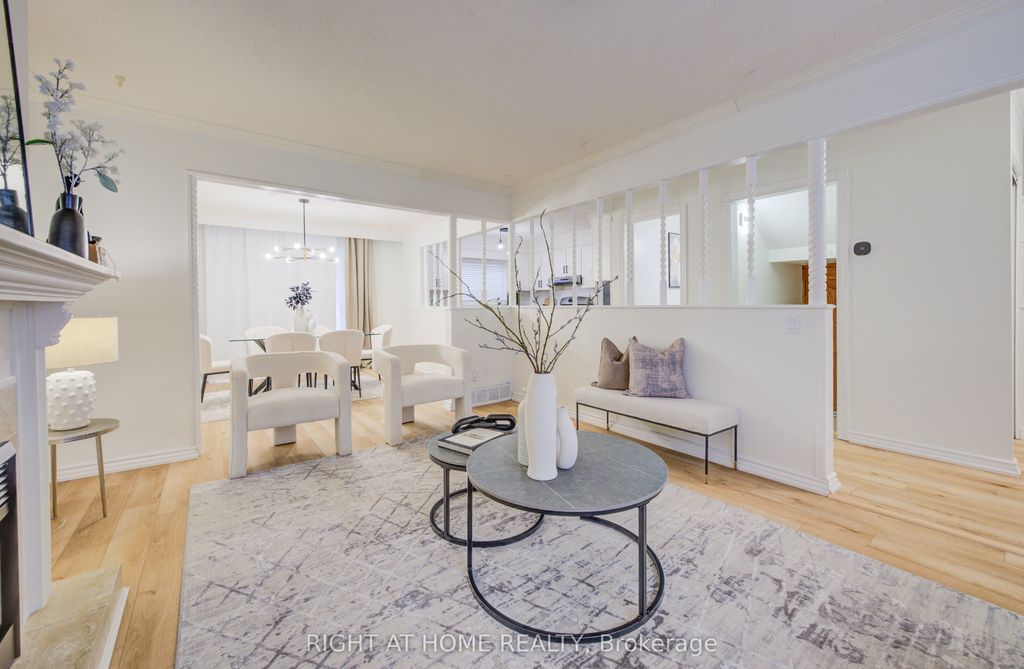 Photo of 127 Vintage Crescent, Kitchener, ON N2P 1L1 (MLS # X12654396)