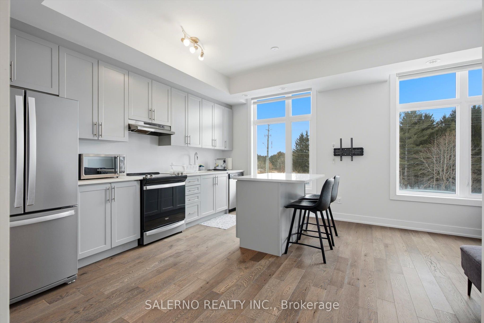 9560 Islington Avenue U215