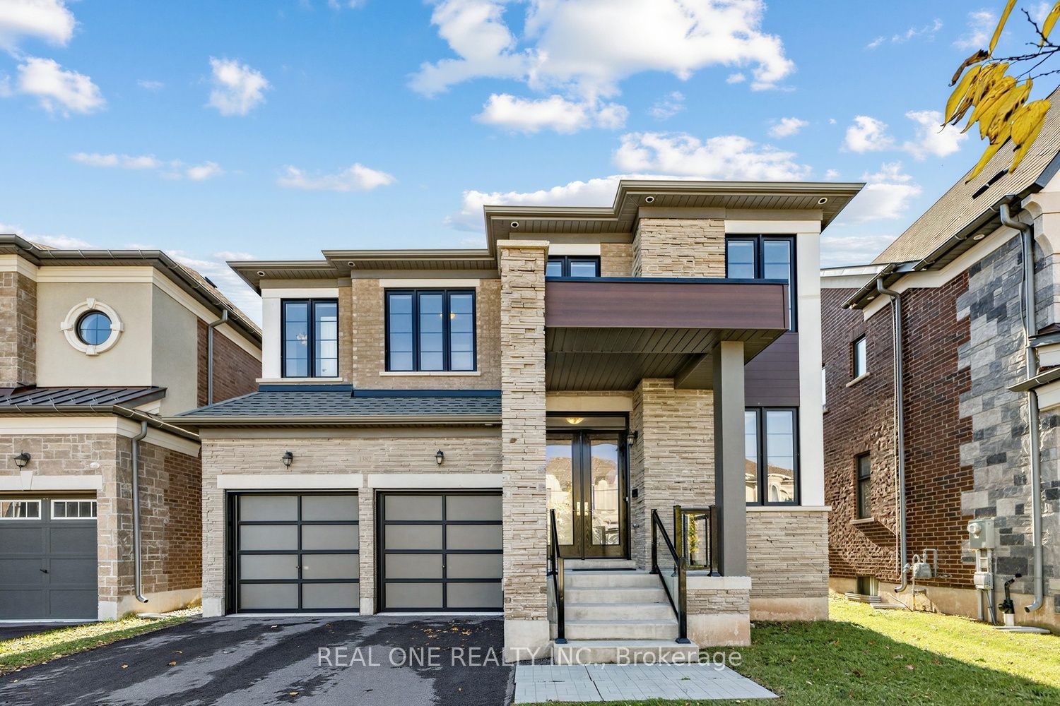 1382 Queens Plate Road