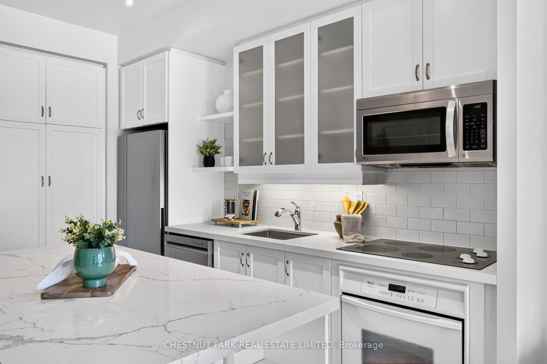 20 Scrivener Square 607