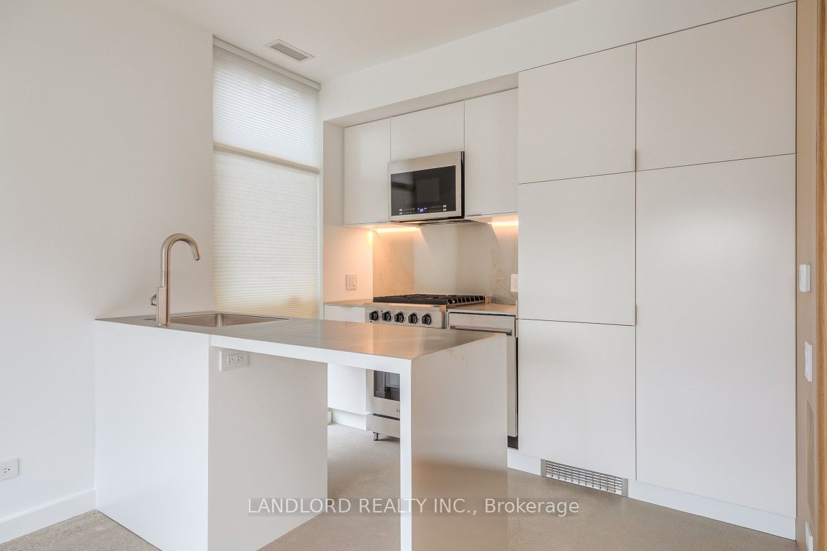 429 Brock Avenue Laneway