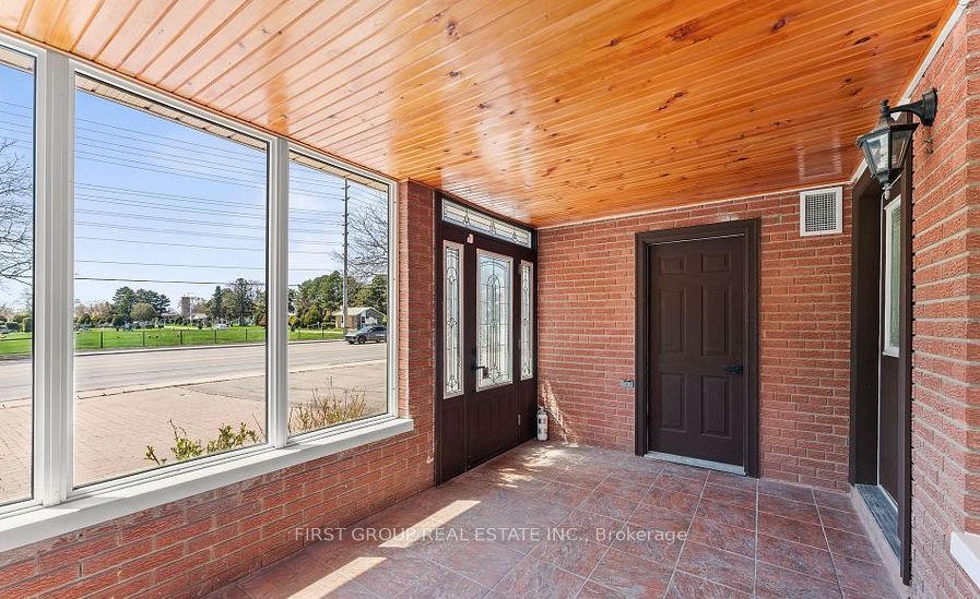 3193 Cawthra Road Main