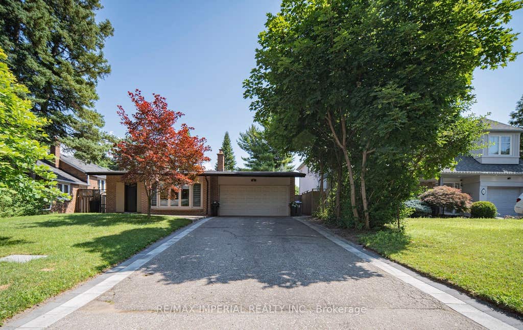 Photo of 4 Quincy Crescent, Toronto, ON M2J 1C4 (MLS # C13555008)